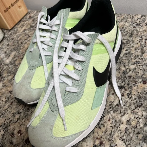 Nike Air Max Pre-Day Men’s Sz 12 - Picture 2 of 3